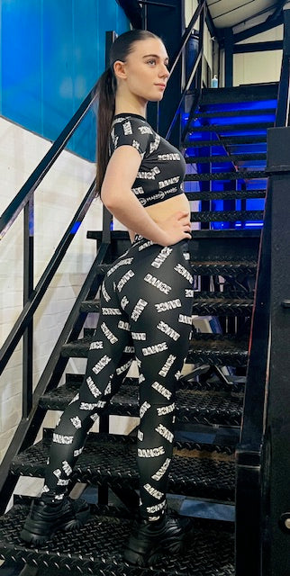 Manic Dance Crop Top Black-White Small Logo