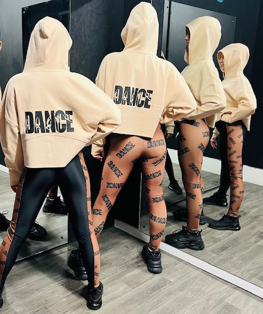 Manic Dance Hoodie Latte-Black